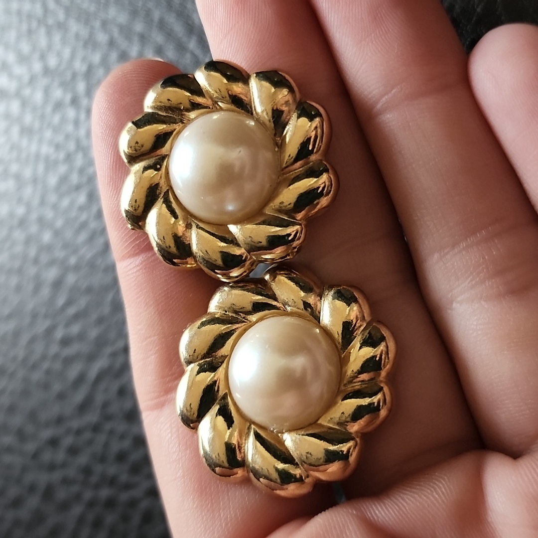 Vtg Earrings